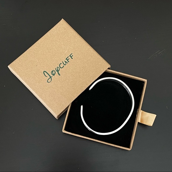 JOYCUFF® "ALWAYS AND FOREVER NO MATTER WHAT" CUFF BRACELET. - Picture 3 of 4